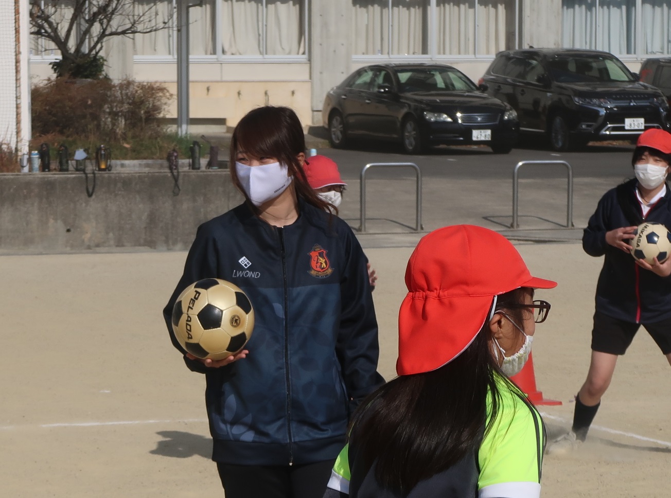 長島北部小学校へお邪魔しました ヴィアティン三重レディースオフィシャルサイト 長島北部小学校へお邪魔しました ヴィアティン三重レディースオフィシャルサイト